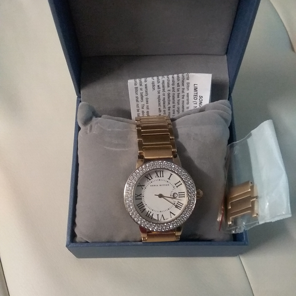 Sonia Bitton  watch - Picture 3 of 3